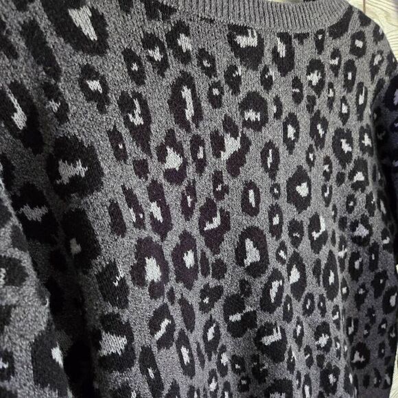 Lucky Brand Cheetah Print Sweater Cozy Womens SZ L Grey - Picture 4 of 4